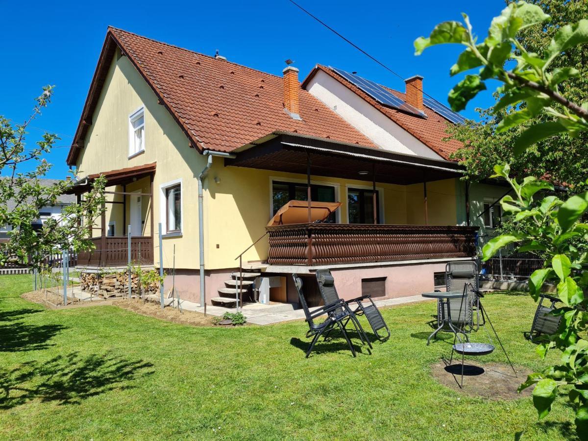 Gyoengyvirag Apartman Lenti Exterior photo